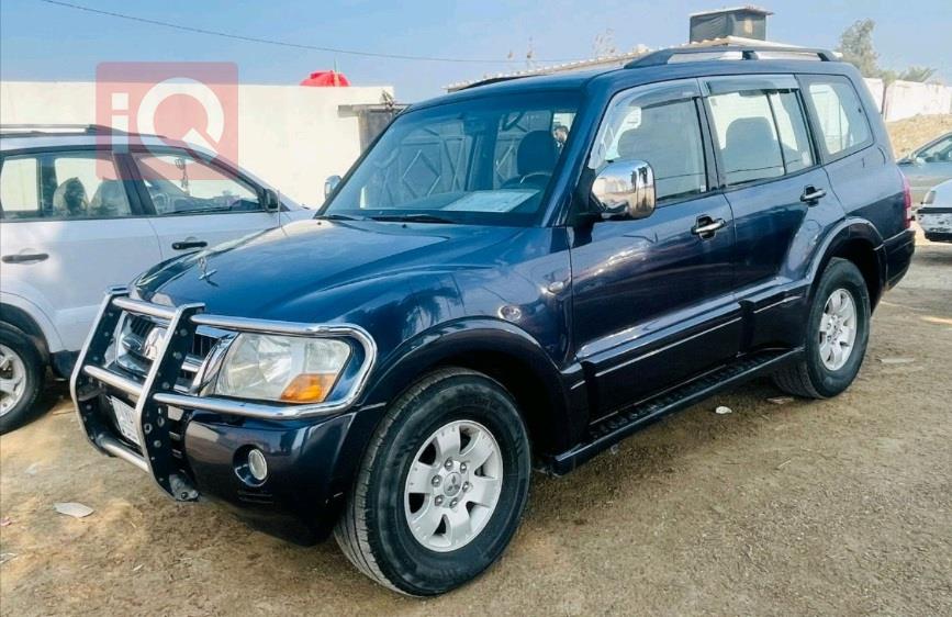 ميتسوبيشي باجيرو